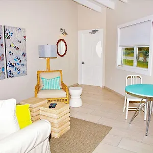 **** Resort Cape Eleuthera & Marina Bahamas